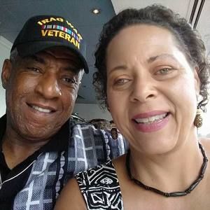 Meet your Posher, Emanuel